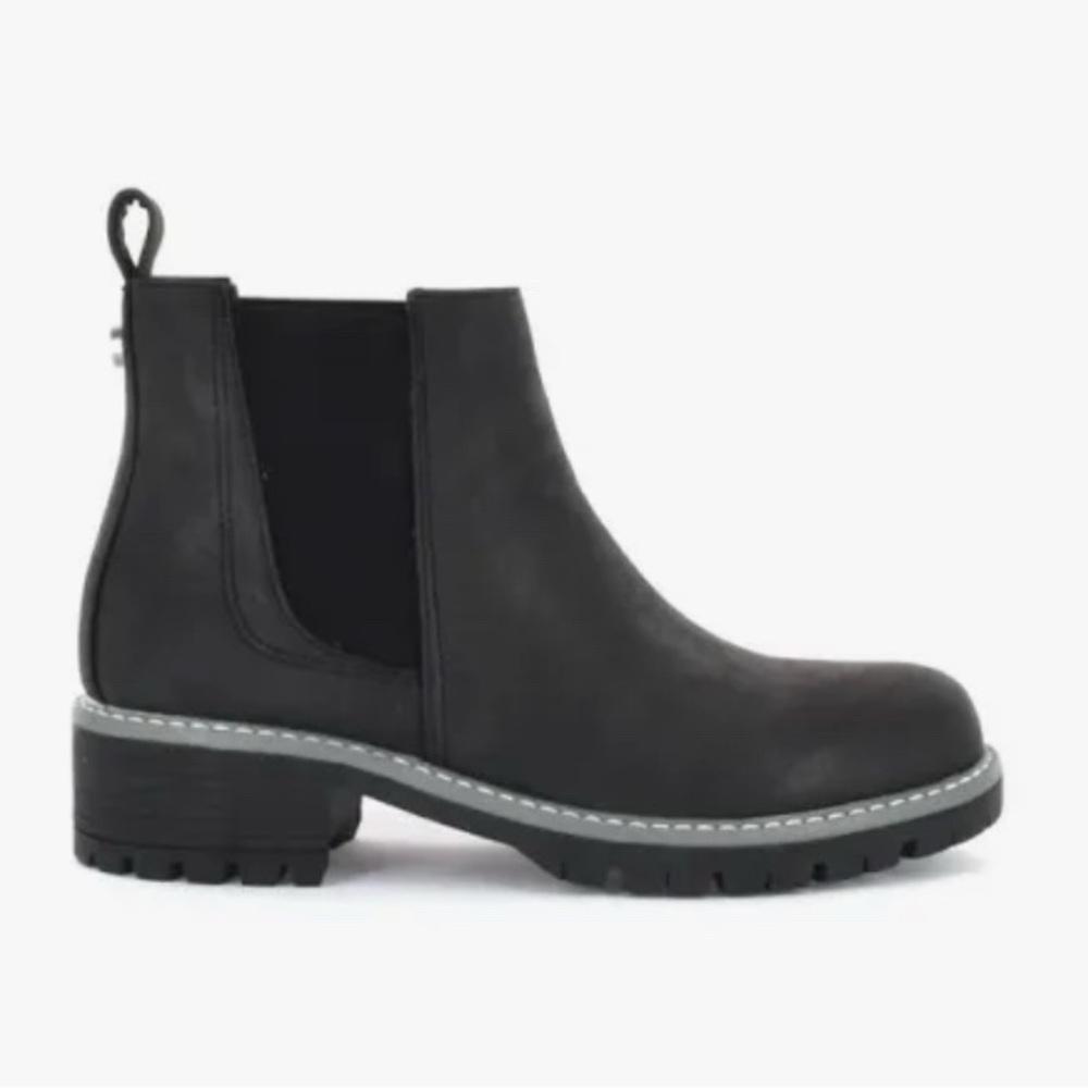 Women's Black Chelsea Boots